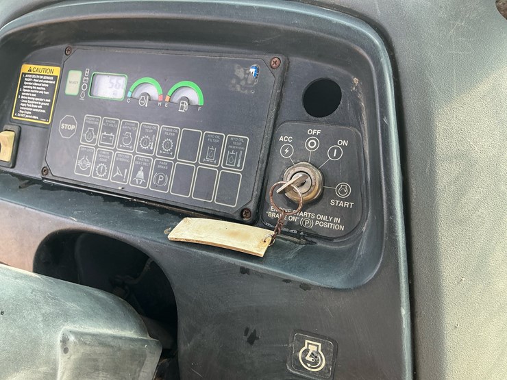 deere-640g-image-17