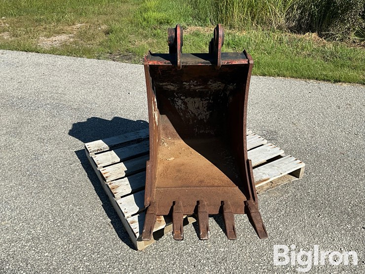 2020-fleco-sy60-24”-toothed-mini-excavator-bucket-image-2