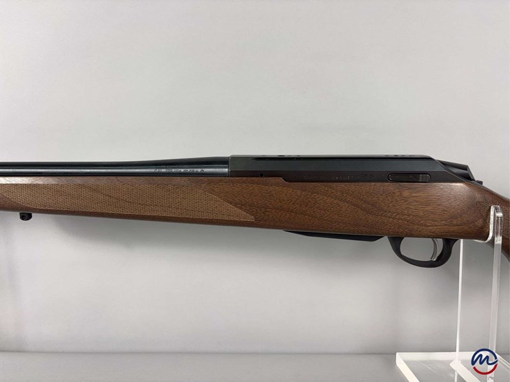 tikka/-beretta-usa-t3x-hunter-.270-win-bolt-action-rifle-sn#-hm0041,-manual,-sling-mounts,-in-original-box-image-4