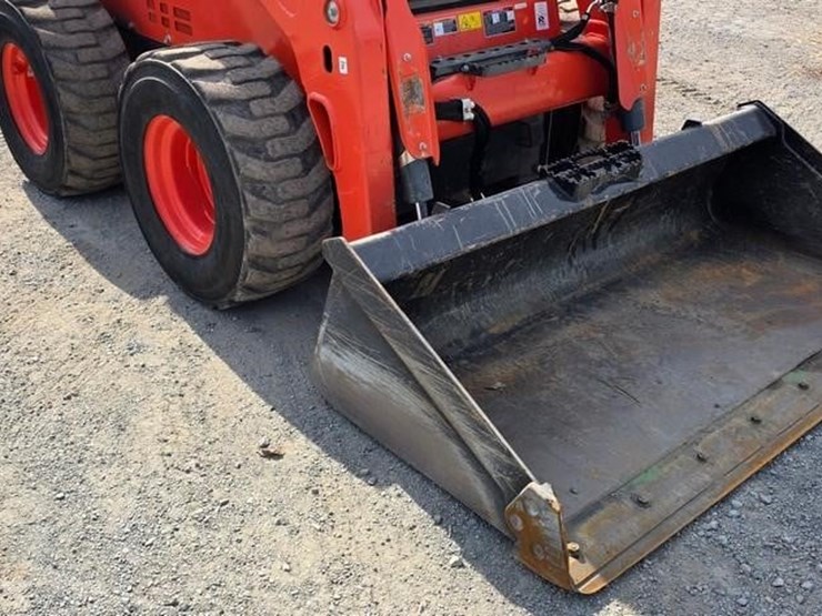 2025-kubota-ssv75-image-6