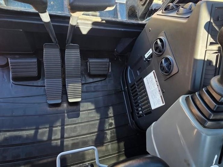 2022-yanmar-sv100-2a-image-64