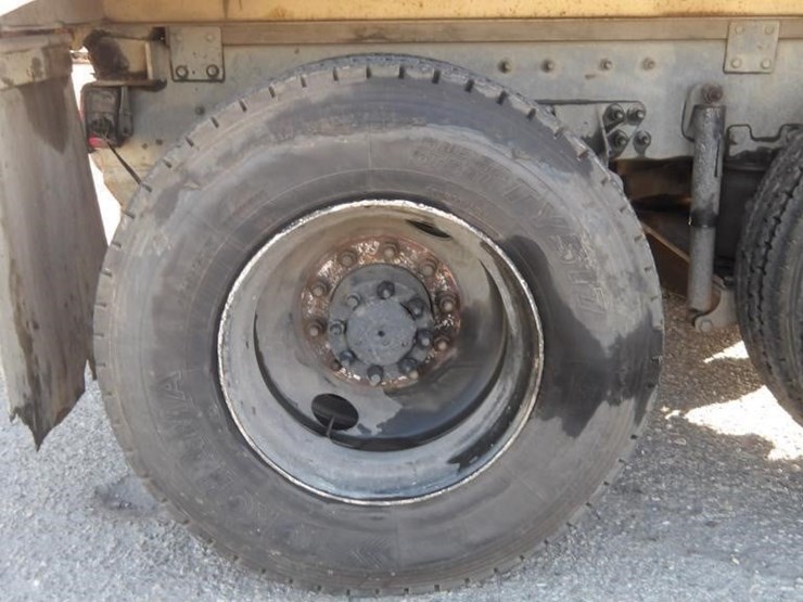2002-international-5500i-dump-truck-image-5