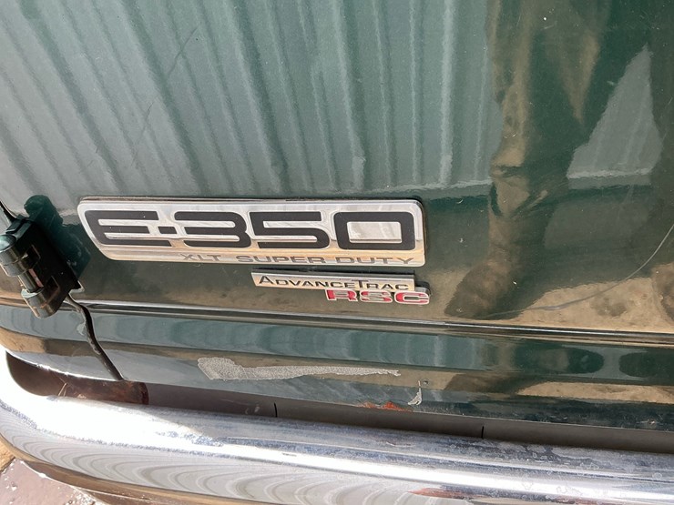 2009-ford-e350-image-23
