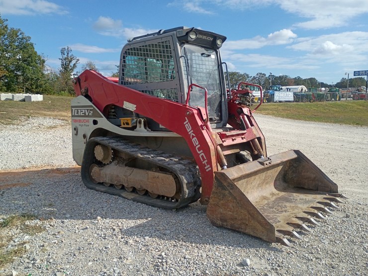 2017-takeuchi-tl12v2-image-10