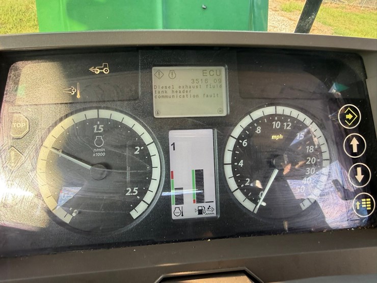 2017-john-deere-6110m-image-90