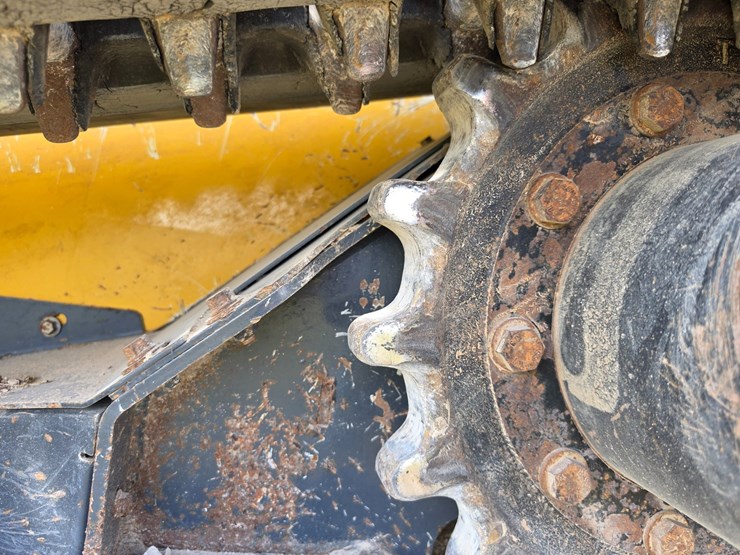 deere-333g-image-46