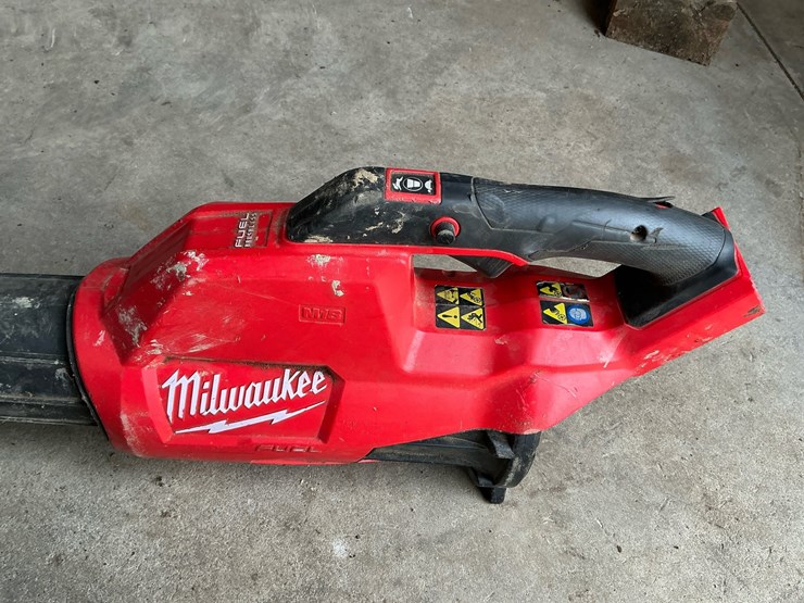 #114-•-milwaukee-m18-fuel-blower,-chainsaw-powerhead,-and-rapid-charger-image-8