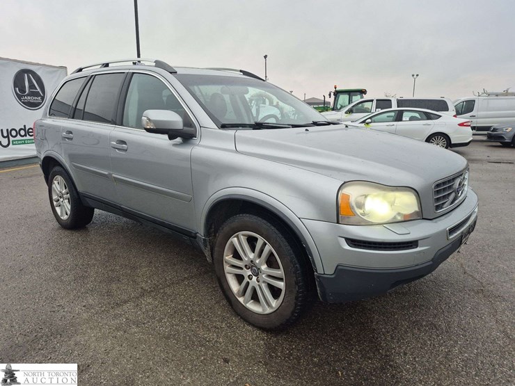 2012-volvo-xc90-image-3