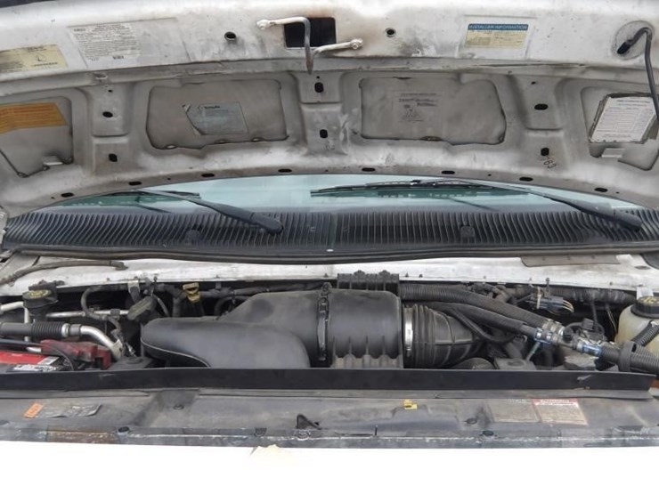 2017-ford-e450-image-11