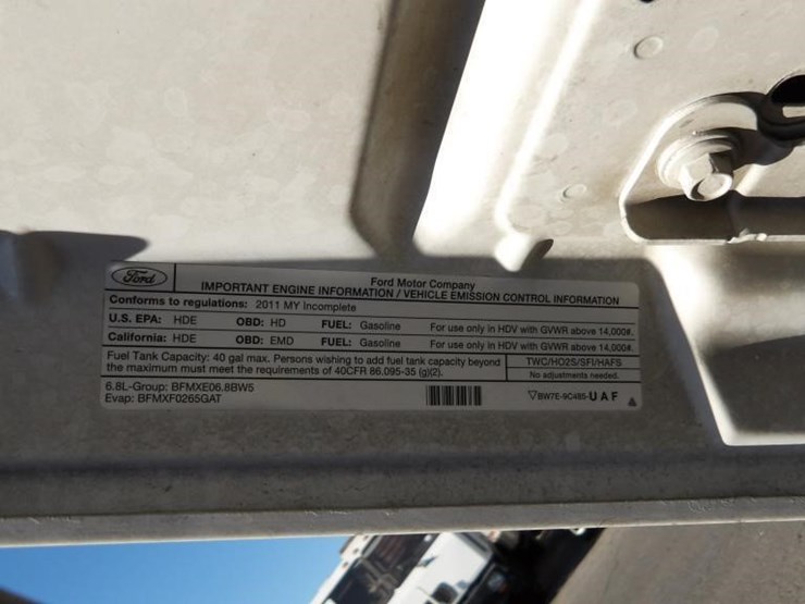 2011-ford-f550-image-11