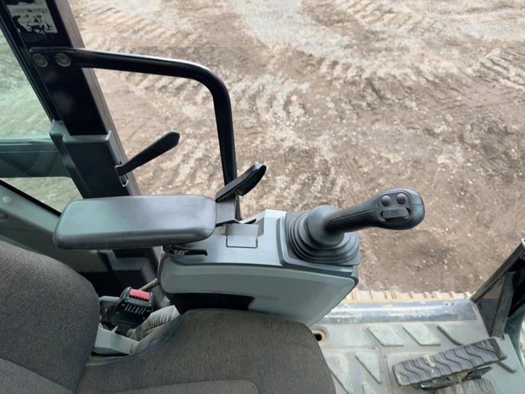 2012-caterpillar-329el-image-38