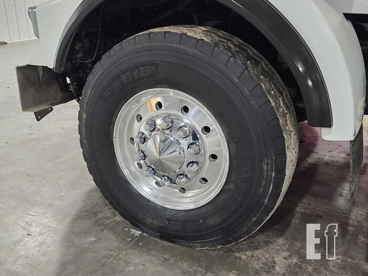 2009-kenworth-t800-image-22