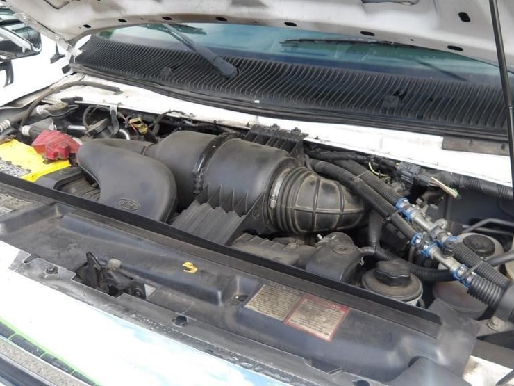 2016-ford-e450-image-8