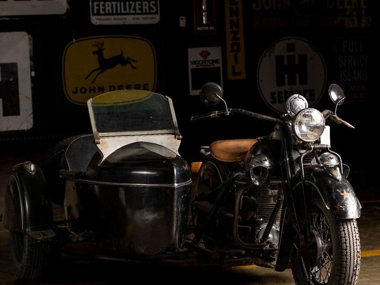1941-indian-four-sidecar-motorcycle-image-38