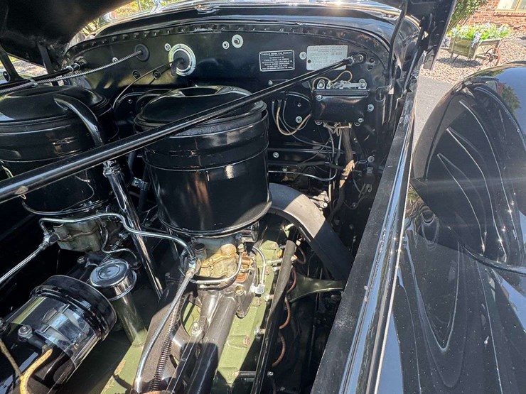 1939-cadillac-series-90-v-16-convertible-coupe-image-49
