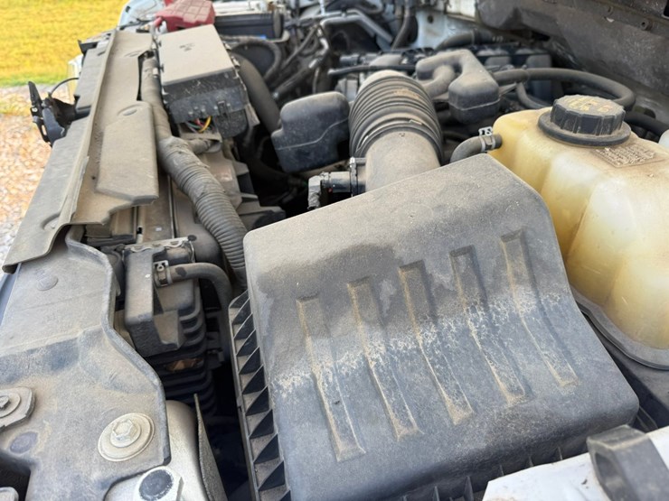 2014-ford-f150-image-40
