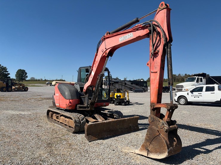 kubota-kx080-4-image-24