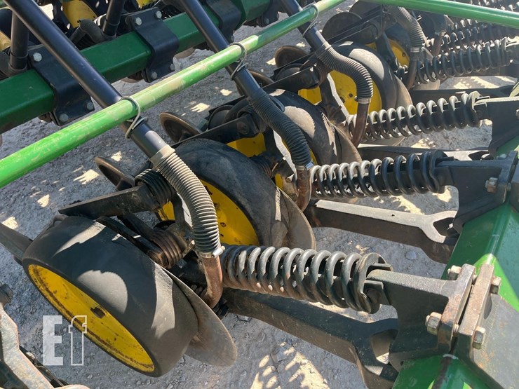 1990-john-deere-750-image-4