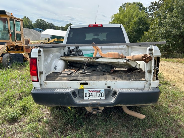 2014-dodge-1500-image-19