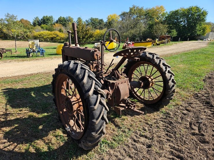 john-deere-model-b-image-3