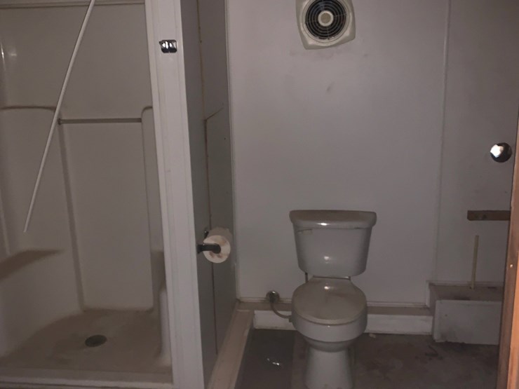 54’-l-x-12’5”-w-x-11’-h-skidded-crew-house-image-7