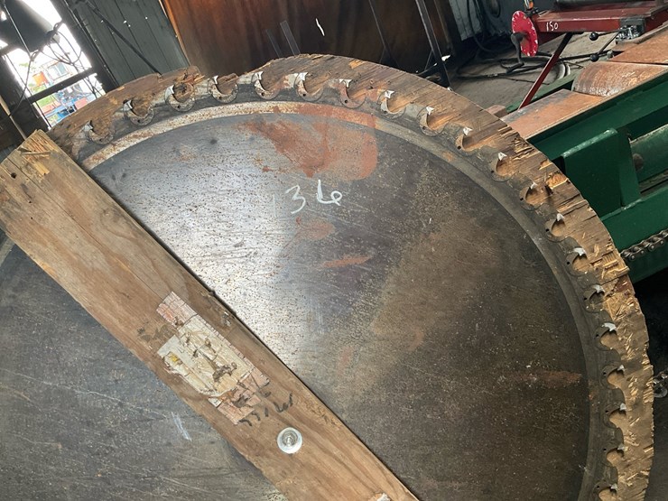 #136-•-56”-inserted-tooth-circular-saw-blades-image-2
