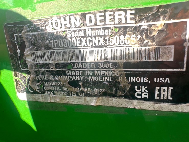2022-john-deere-3043d-image-15