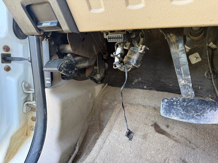 2010-ford-f350-image-106