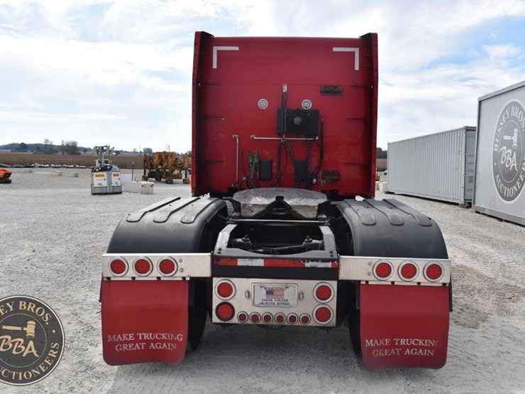 2014-peterbilt-579-image-7