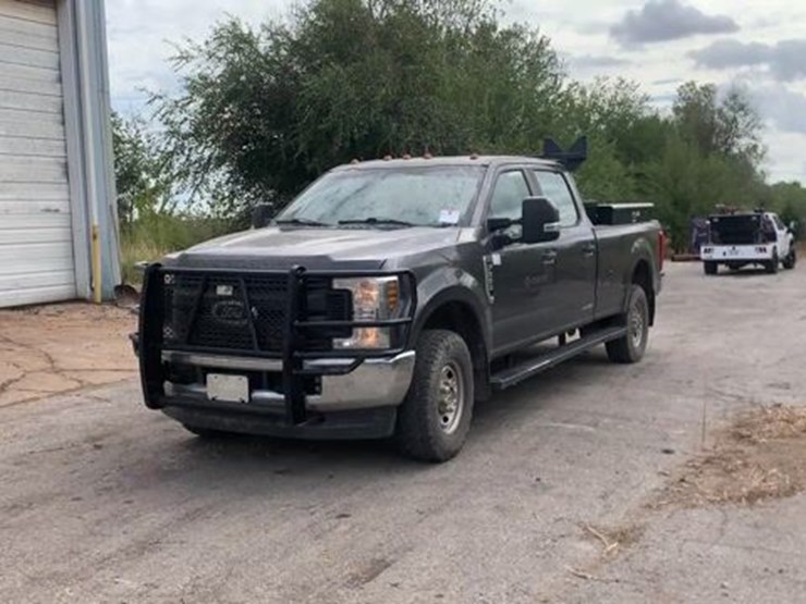 2018-ford-f250-image-1