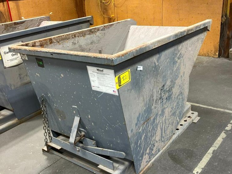 wright-self-dumping-hopper,-model-10055,-1-yard-capacity-image-1