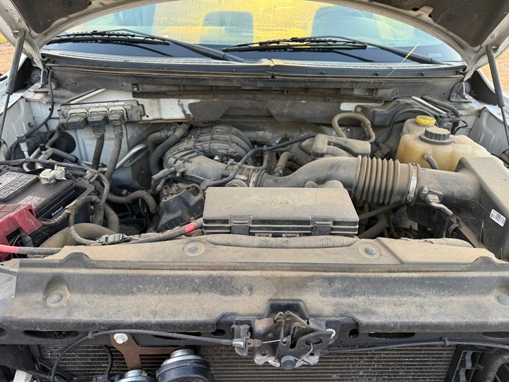 2014-ford-f150-xl-image-27