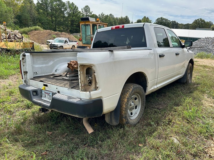 2014-dodge-1500-image-3