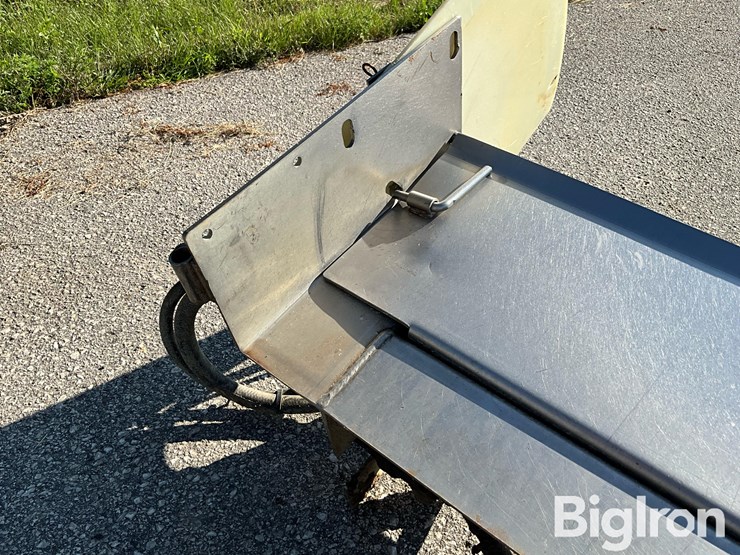 8’-stainless-steel-truck-salt/sand-spreader-attachment-image-10
