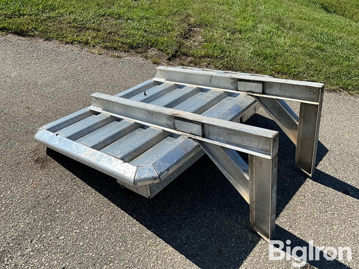 koneta-diamond-brite-aluminum-truck-headache-rack-image-9