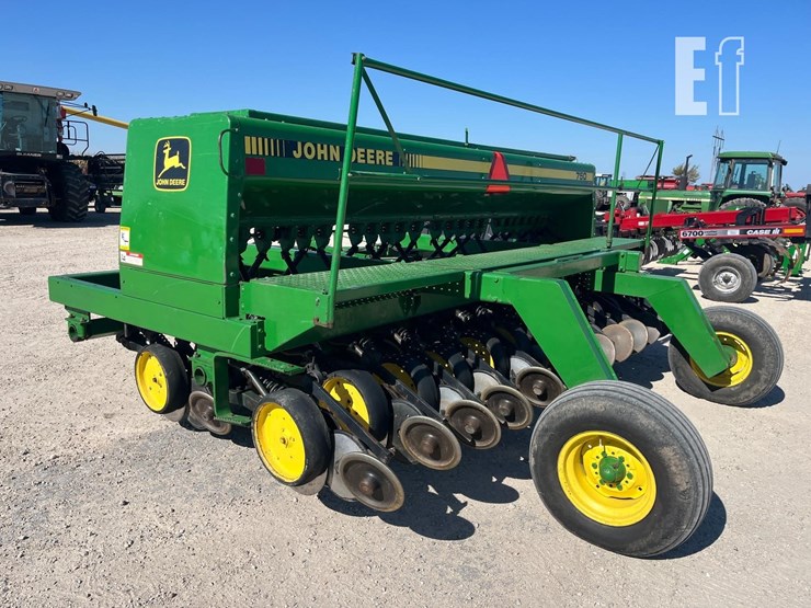 1990-john-deere-750-image-10
