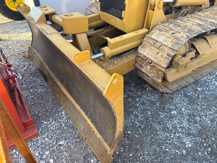 caterpillar-d3b-image-2