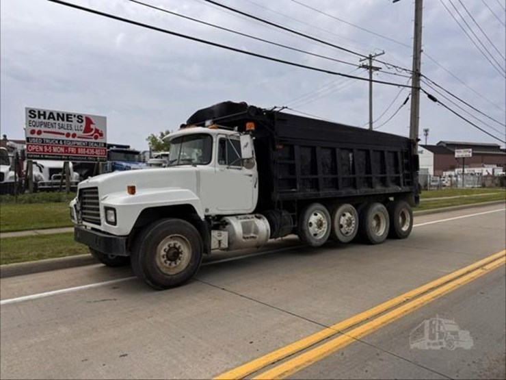 1998-mack-rd600-image-4