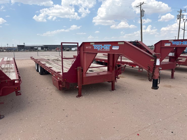 2014-top-hat-trailers-30’-x-102”-t/a-gooseneck-trailer-image-1