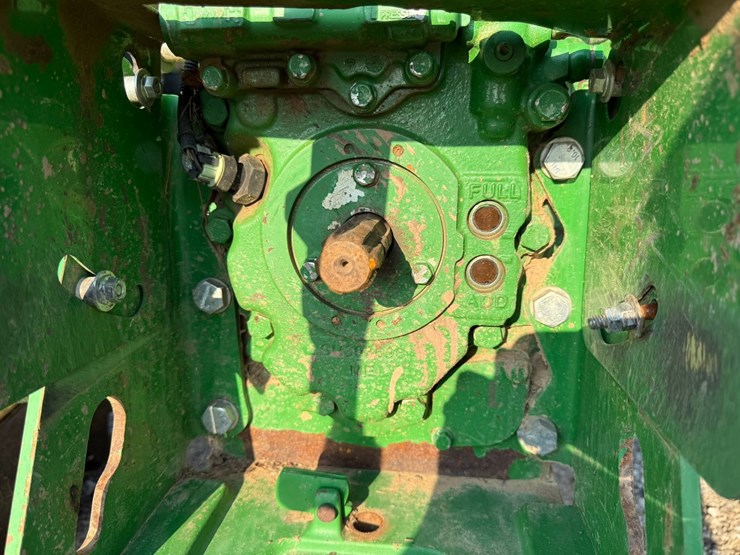 2019-john-deere-5090e-image-33