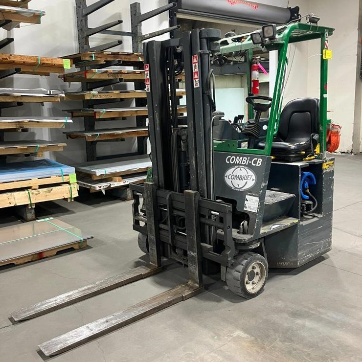 2010 COMBI-CB LIFT TRUCK, MODEL CL70060DA00, S/N 13438, LPG, 6,000 LB. MAX. CAPACITY, 3-STAGE MAST,