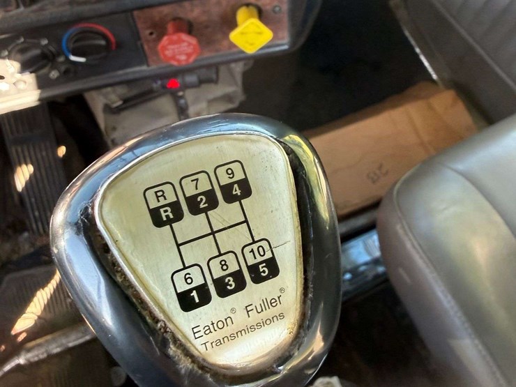 kenworth-t800-image-32