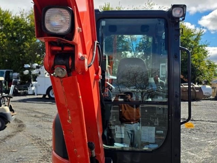 2025-kubota-kx033-4-image-33