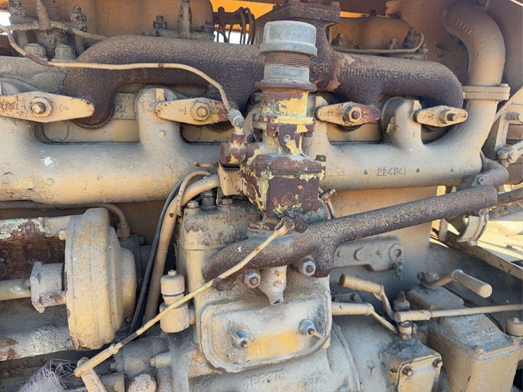 caterpillar-d7-image-24
