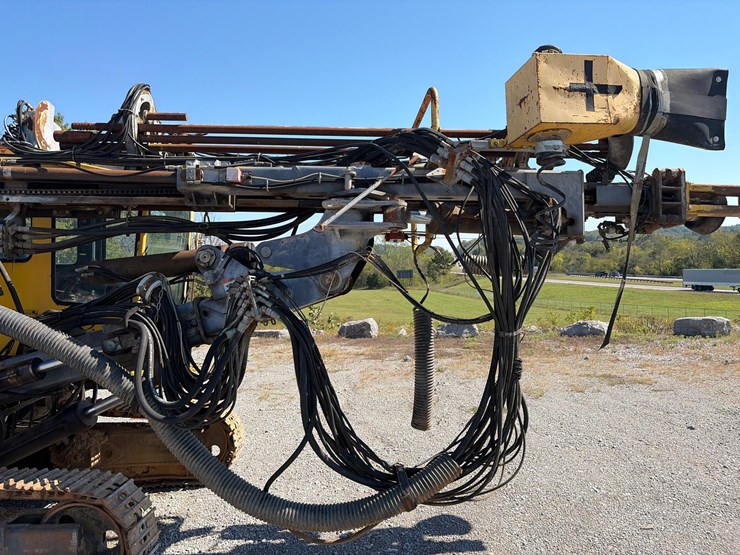 2011-atlas-copco-ecm660-iv-image-23