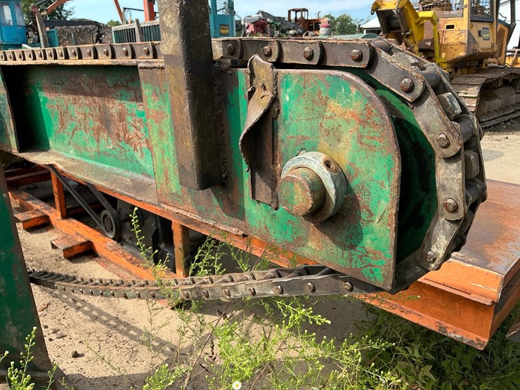 #128-•-log-deck-with-stop-and-loader-image-6