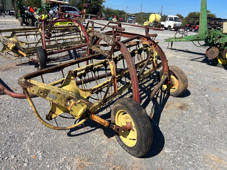 new-holland-256-image-2