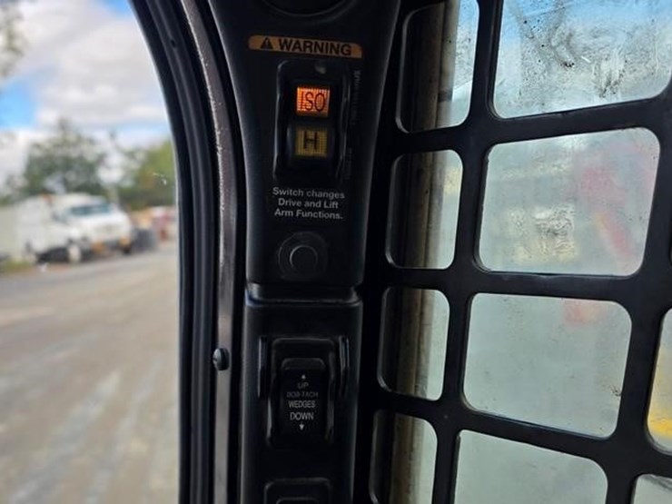 2019-bobcat-s595-image-50