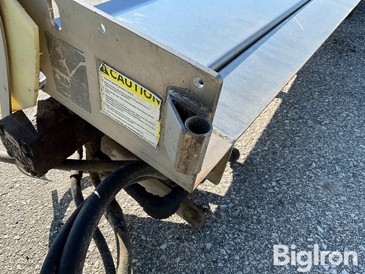 8’-stainless-steel-truck-salt/sand-spreader-attachment-image-9