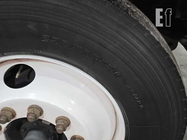 2010-international-durastar-4300-image-22